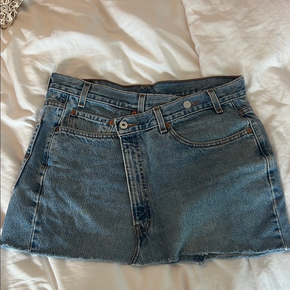 Levis redone mini skirt